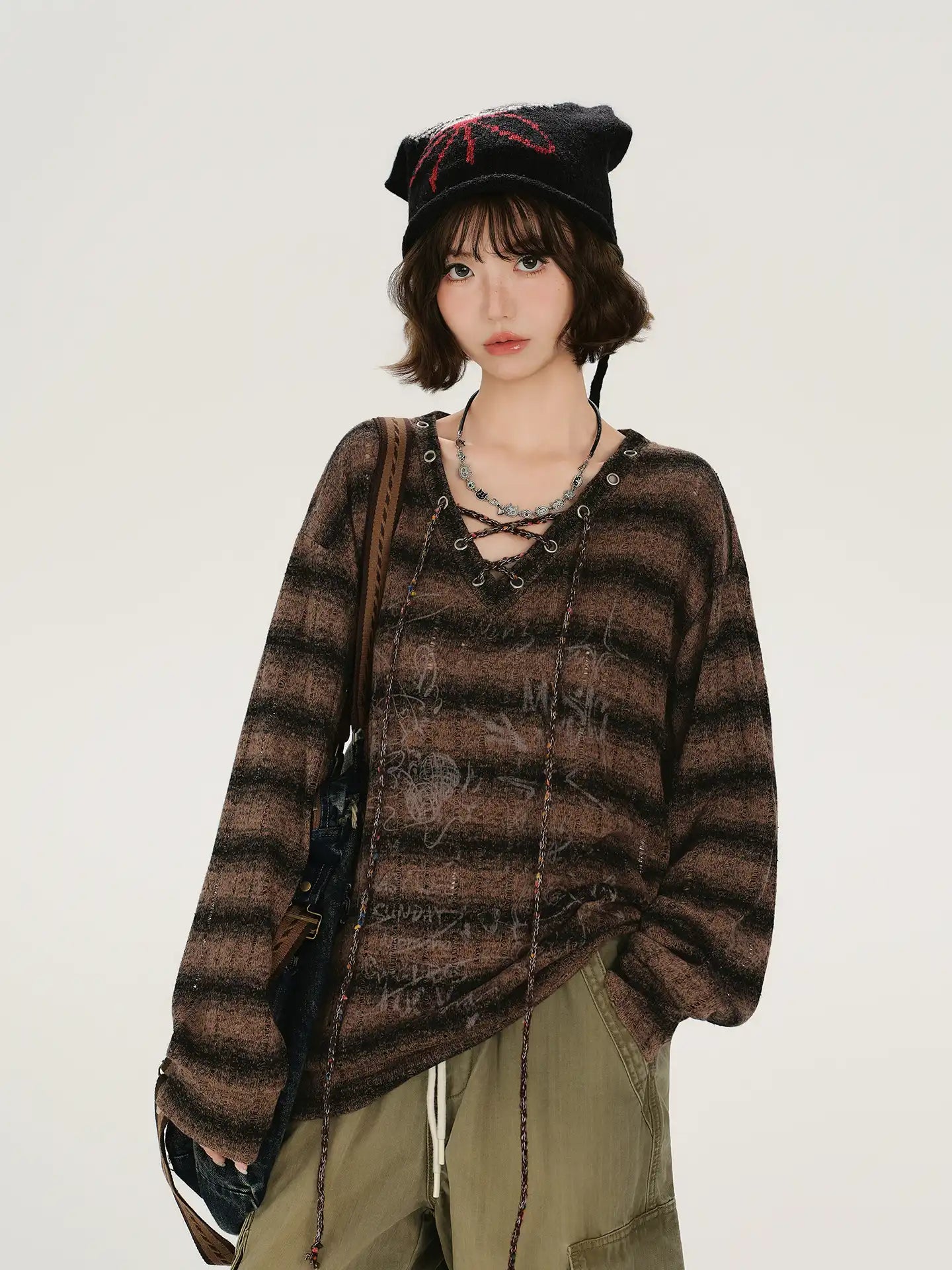 Retro-Style V-Neck Stripe Long T-Shirt   f0392