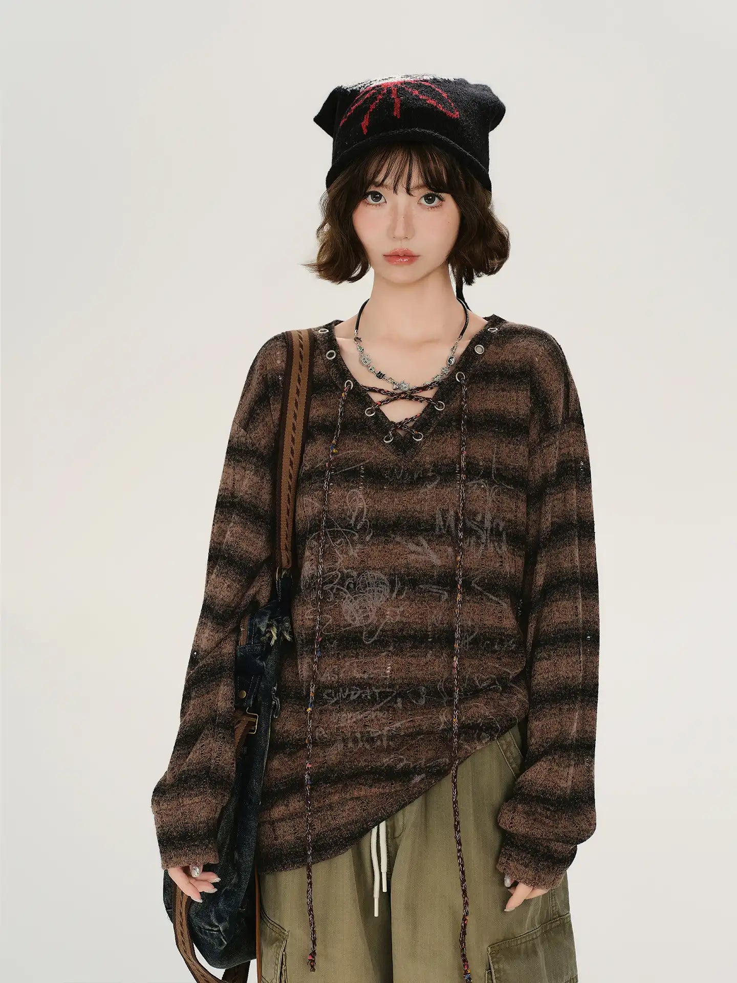 Retro-Style V-Neck Stripe Long T-Shirt   f0392