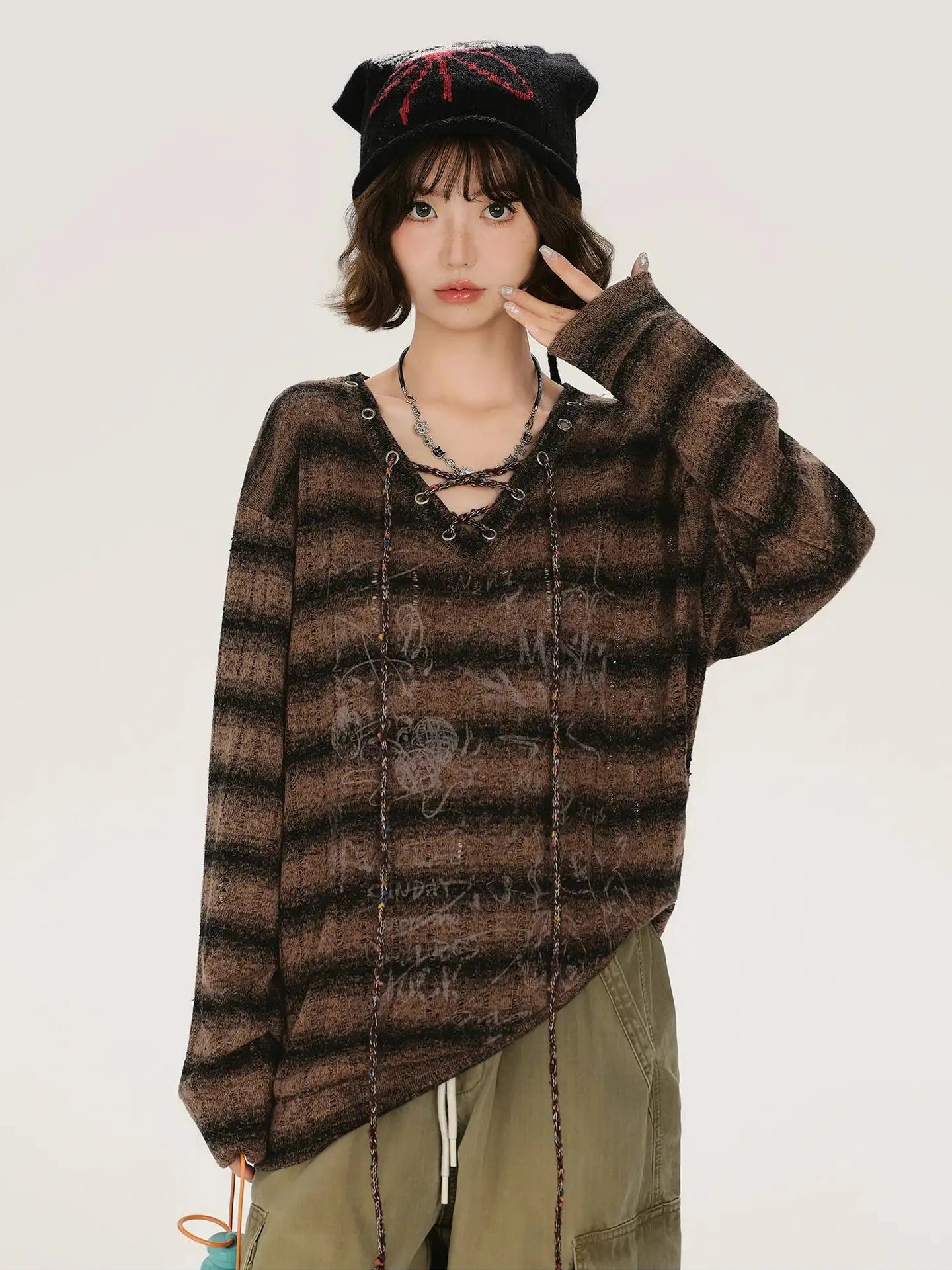 Retro-Style V-Neck Stripe Long T-Shirt   f0392