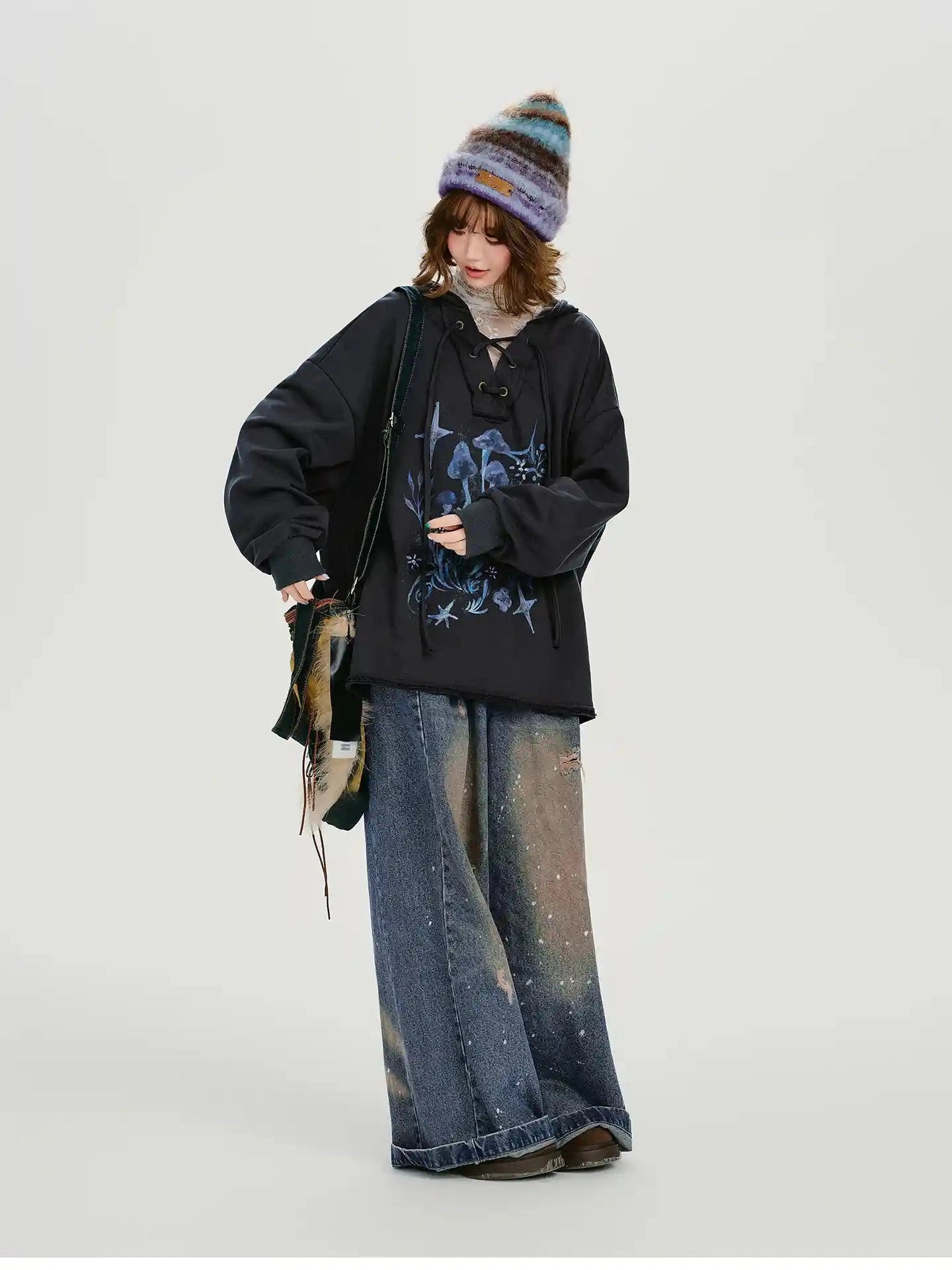 Retro-Style V-Neck Hoodie  f0391