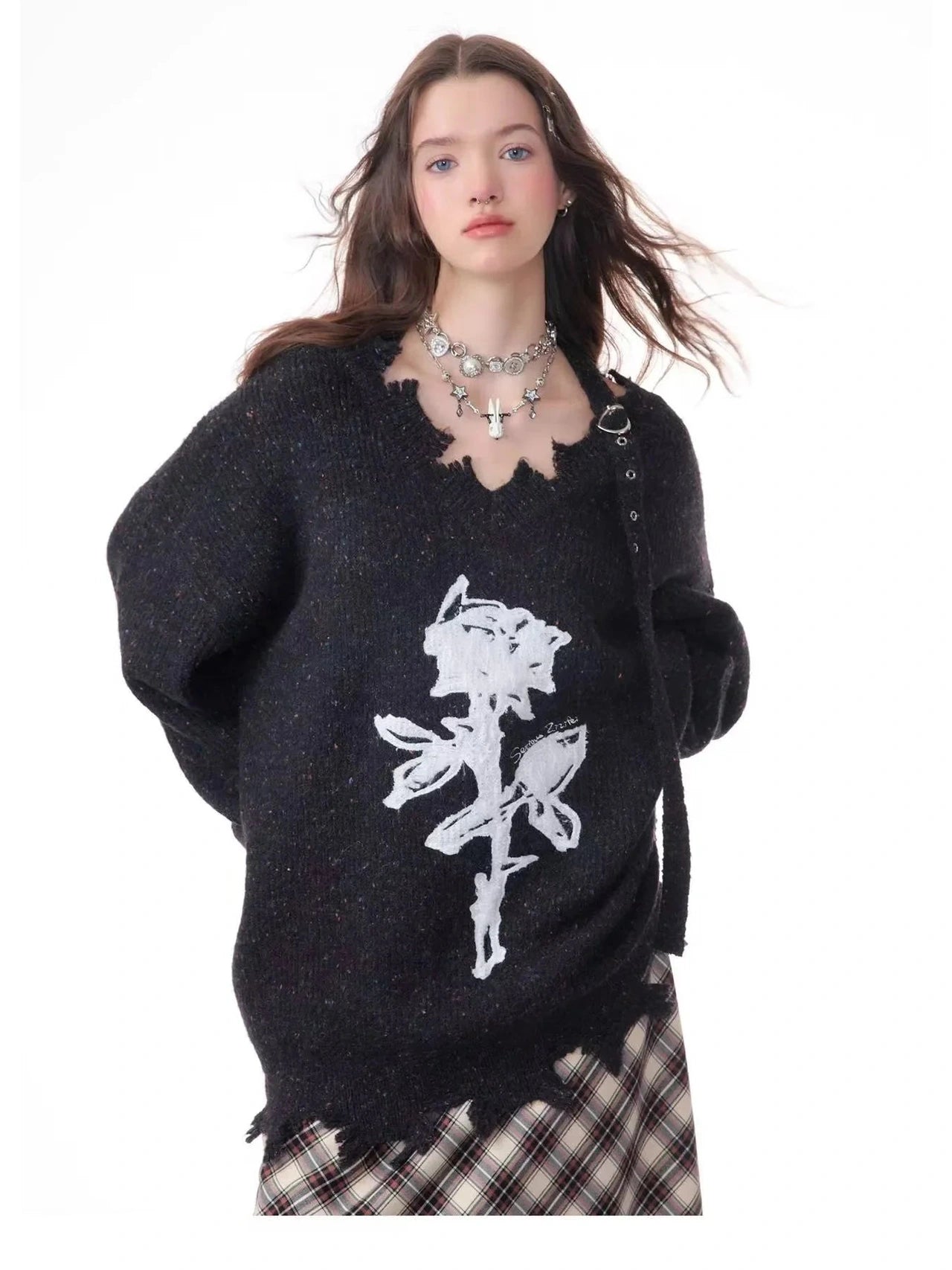 Rose Embroidered V-Neck Knit f0333