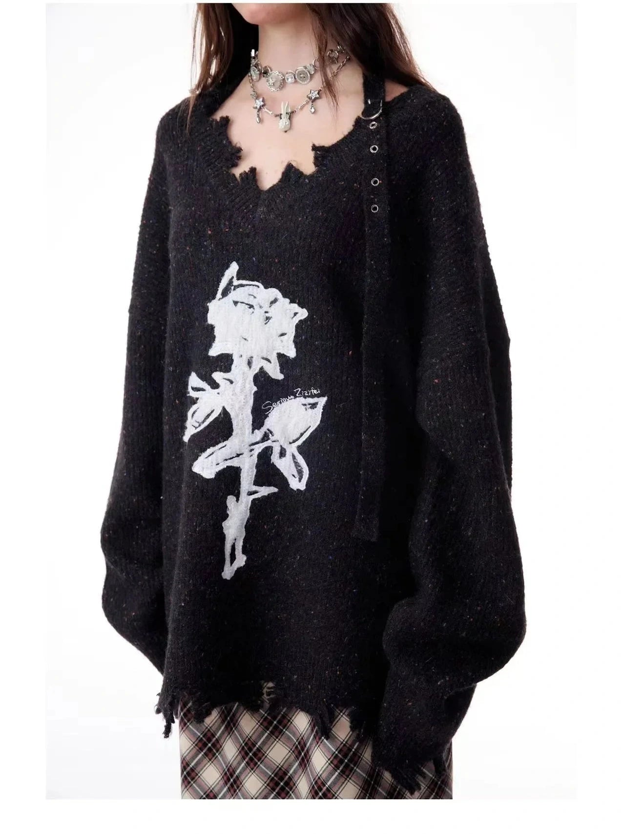 Rose Embroidered V-Neck Knit f0333