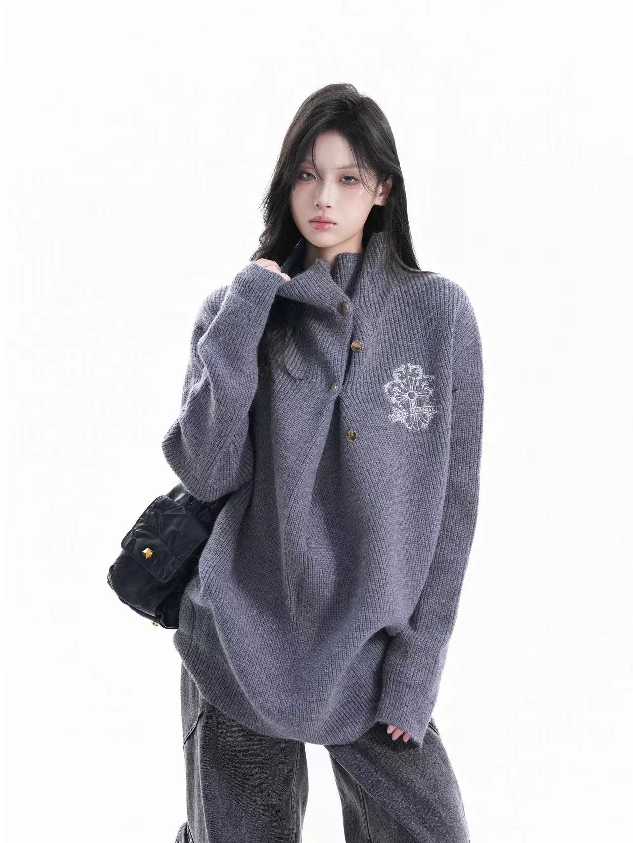 Embroidered Ruched Turtleneck Knit Top   f0387