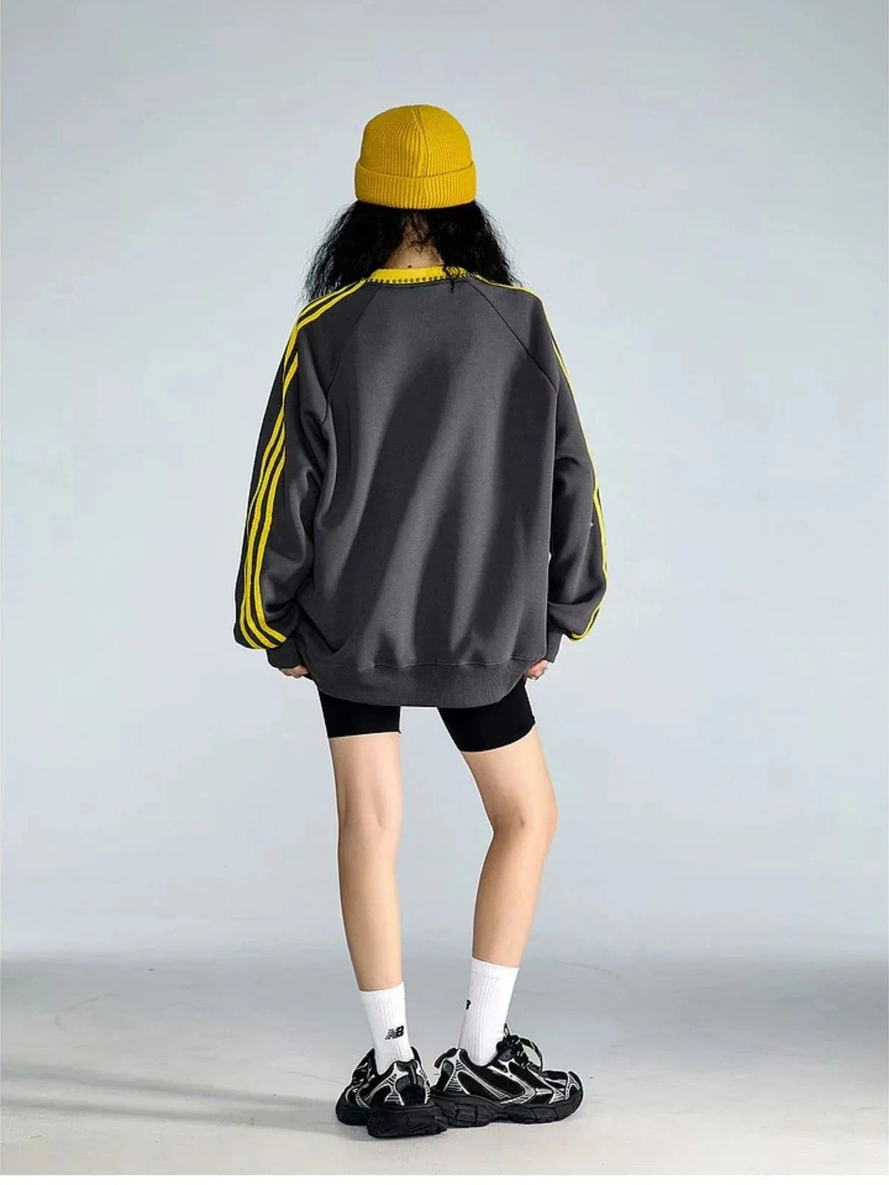 Vintage Stripe Relaxed Sweatshirt  f0371