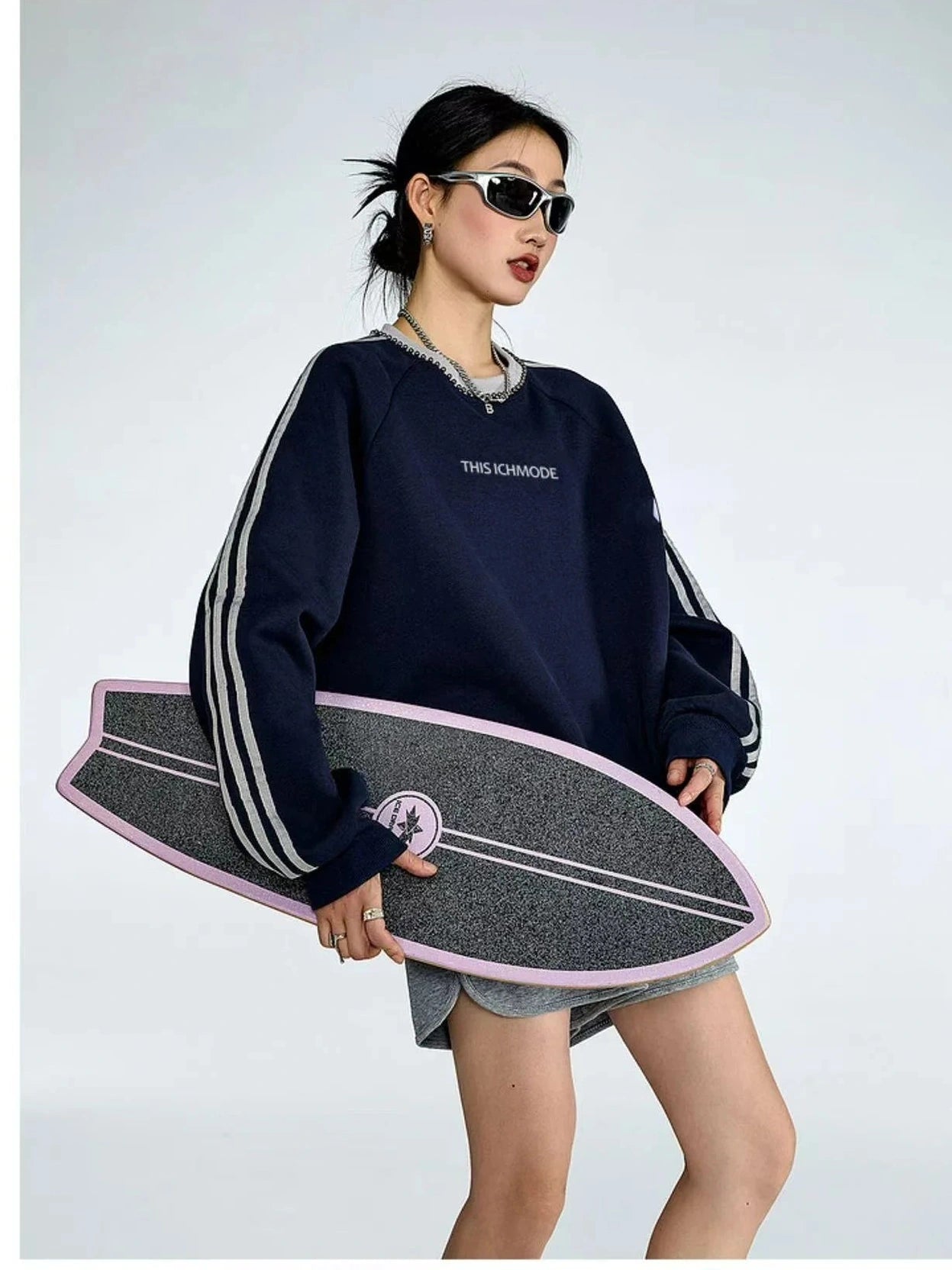 Vintage Stripe Relaxed Sweatshirt  f0371