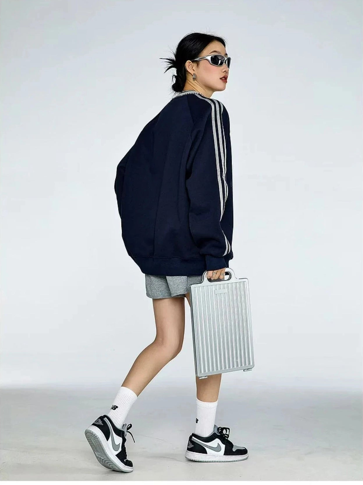 Vintage Stripe Relaxed Sweatshirt  f0371