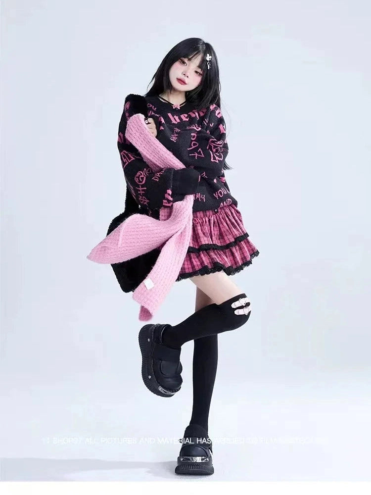 All-Over Print Relaxed Knit Sweater  f0369