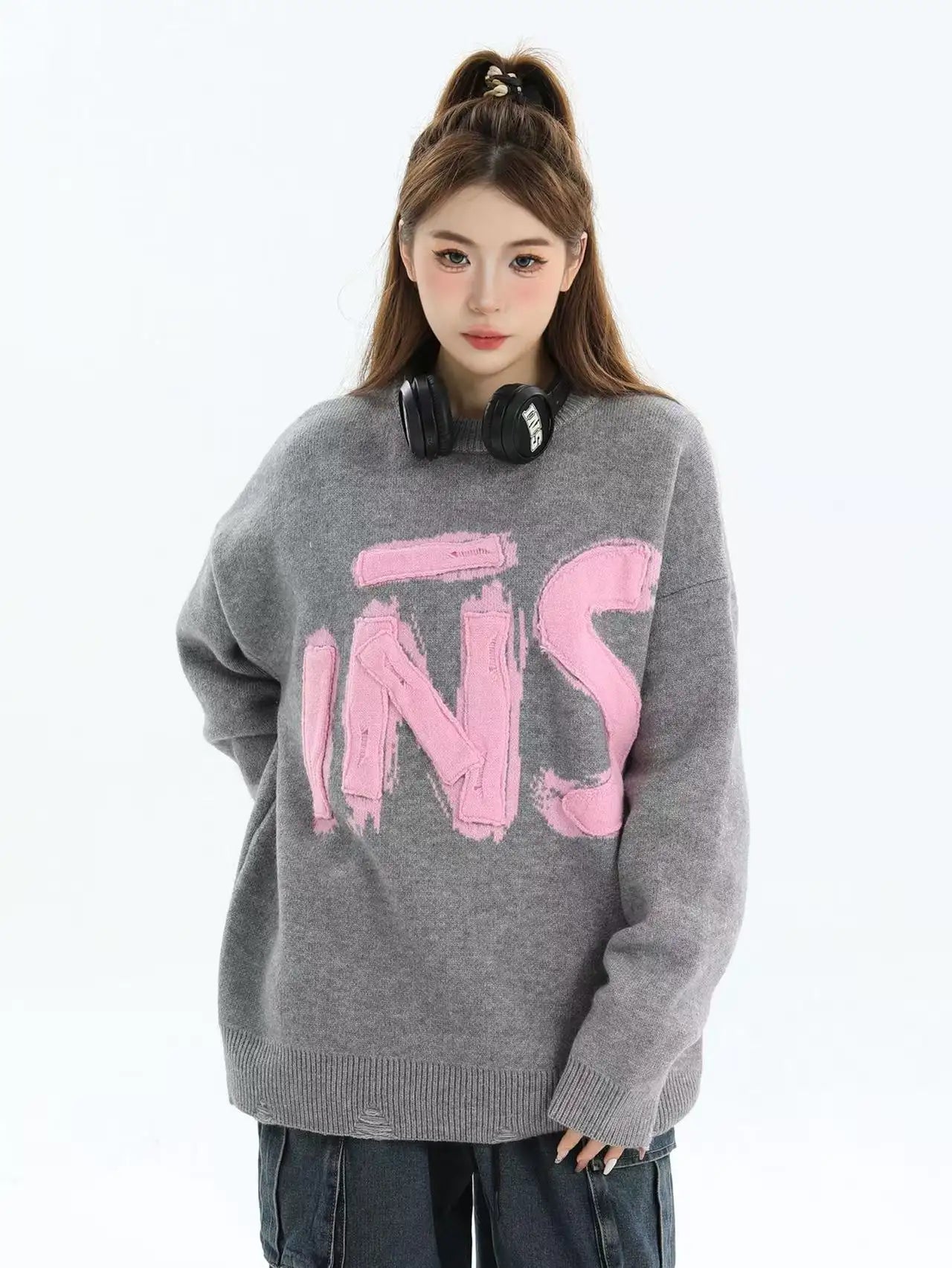 Embroidered Logo Crewneck Knit Sweater  f0358