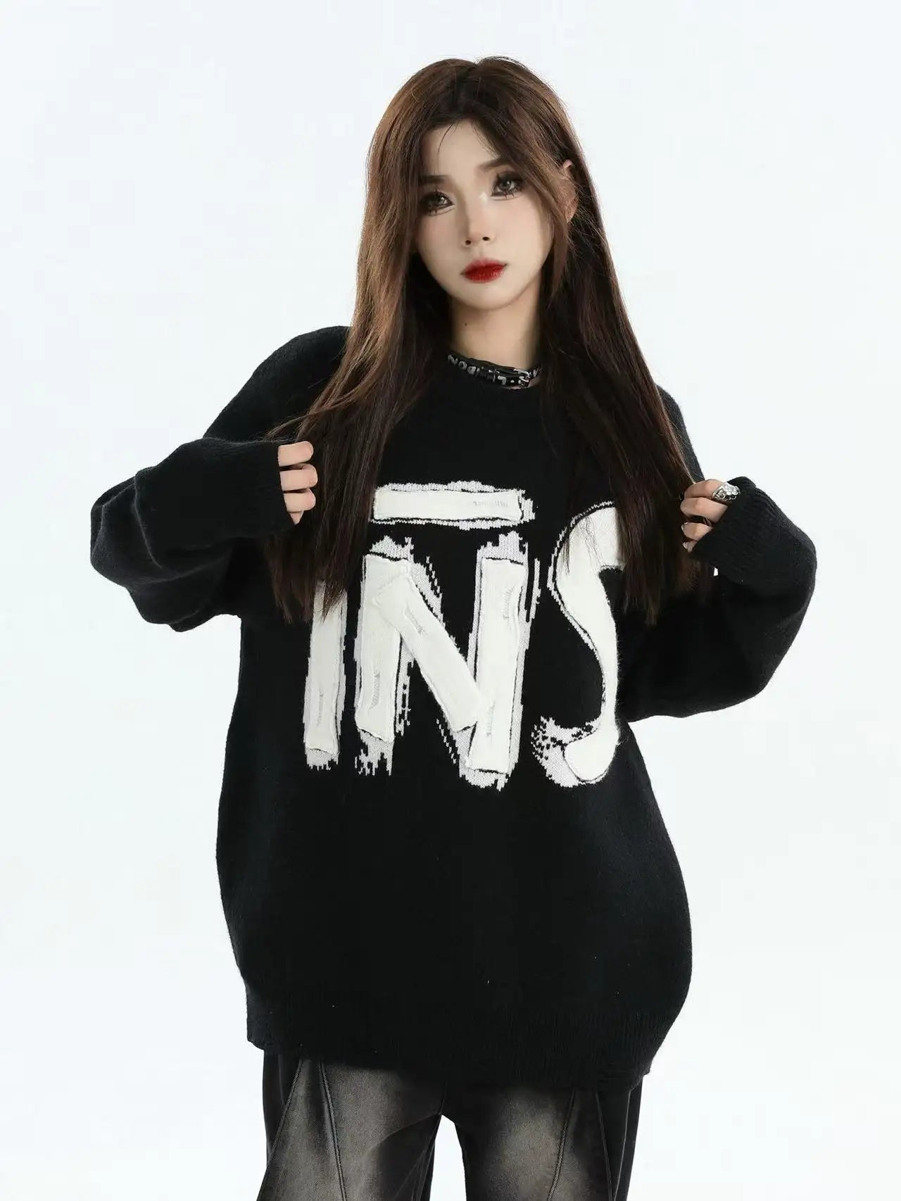 Embroidered Logo Crewneck Knit Sweater  f0358