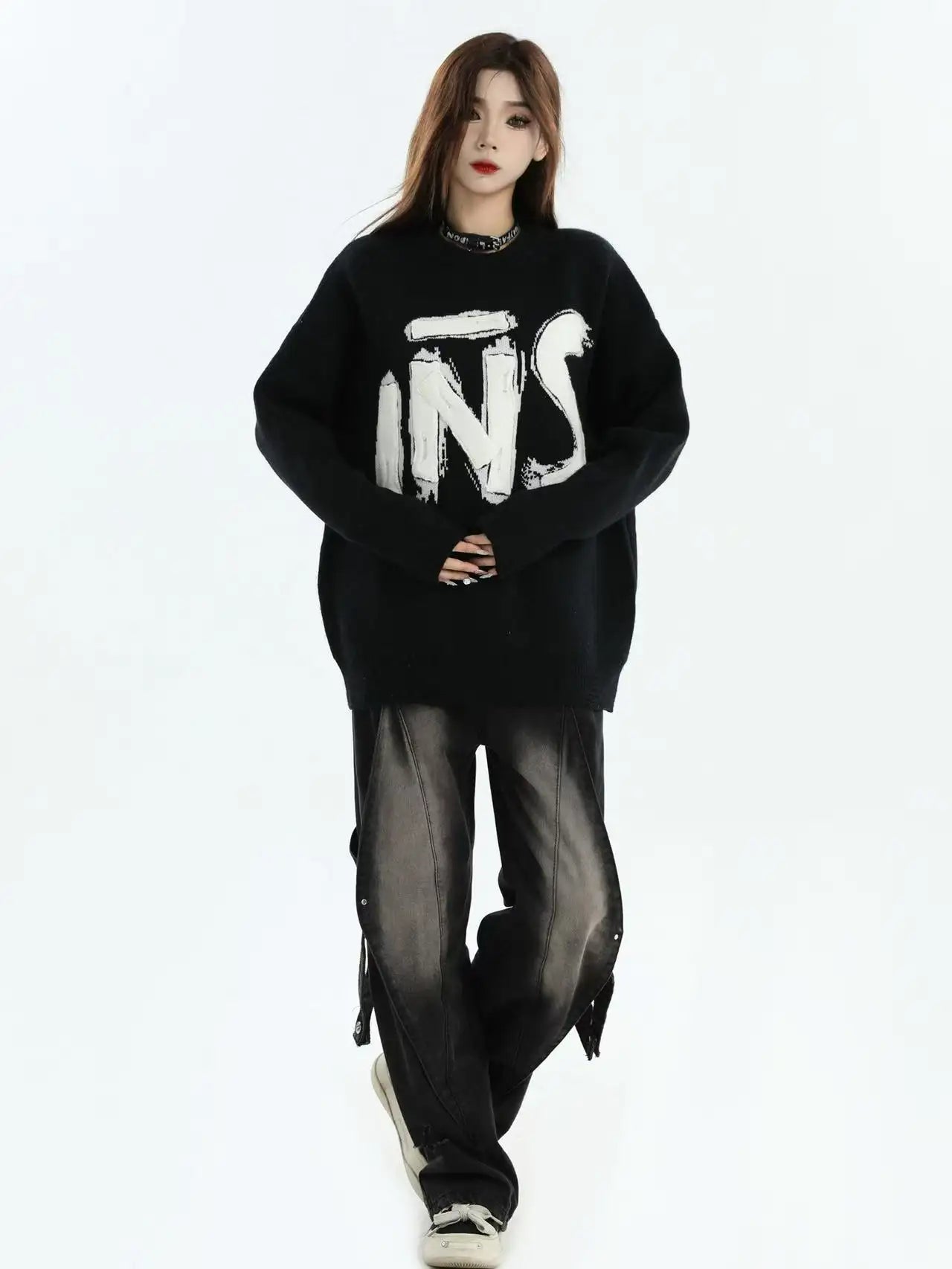 Embroidered Logo Crewneck Knit Sweater  f0358