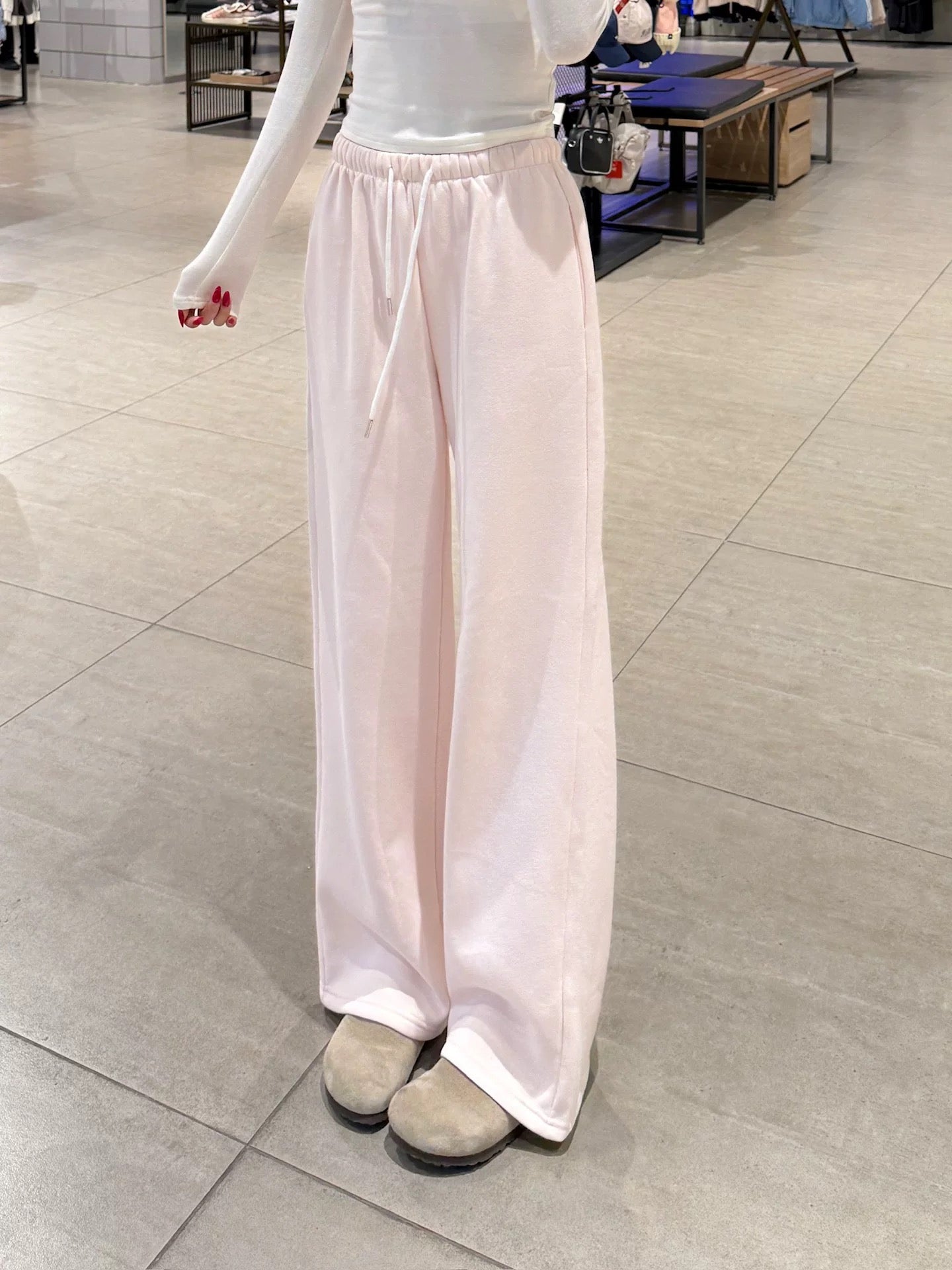 Women’s Relaxed Drawstring Wide-Leg Pants C0024