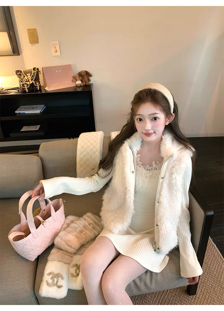 Women’s Hooded Sleeveless Vest Outerwear C0010