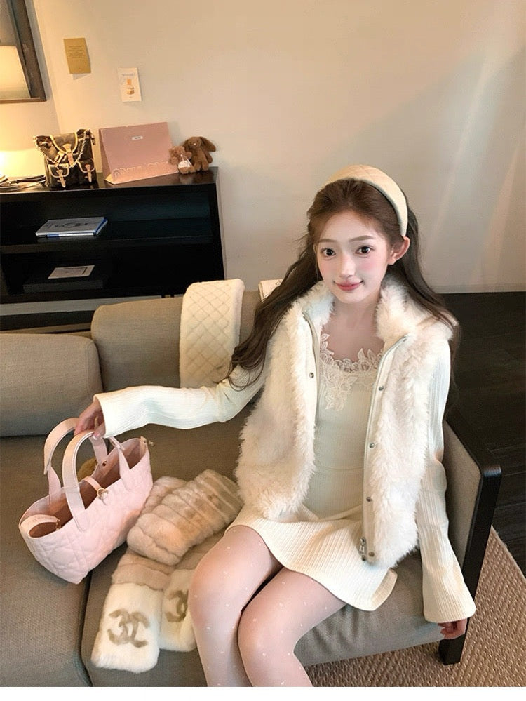 Women’s Hooded Sleeveless Vest Outerwear C0010