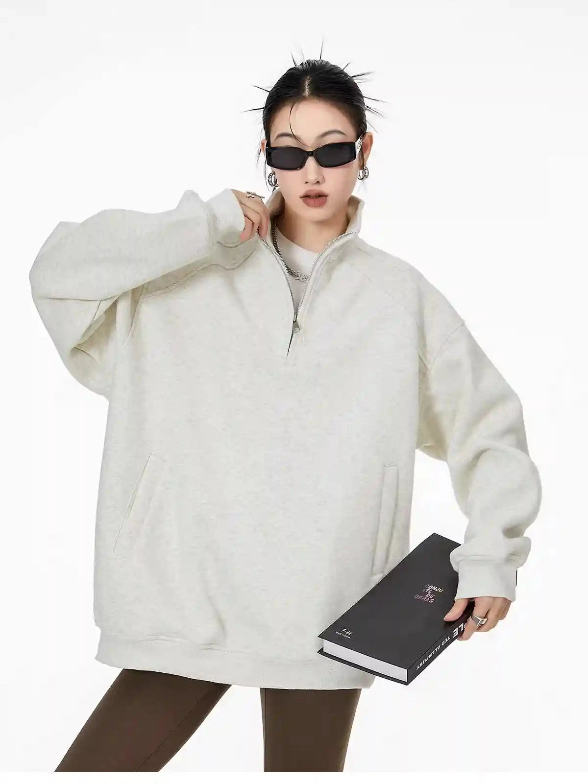 Half-Zip Stand Collar Sweatshirt with Relaxed Fit  f0368