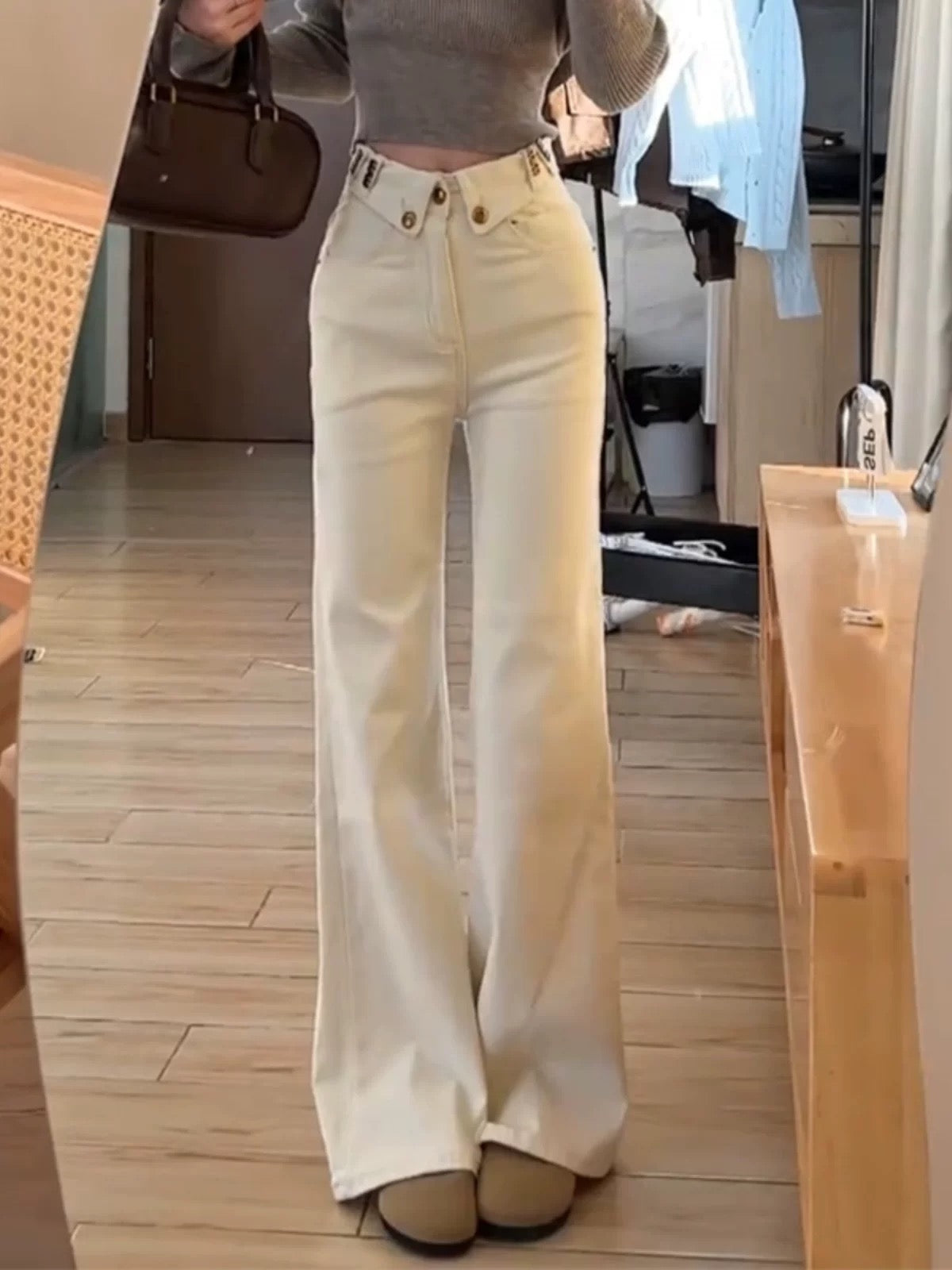 Women’s Cream Straight-Leg Denim Jeans C0028