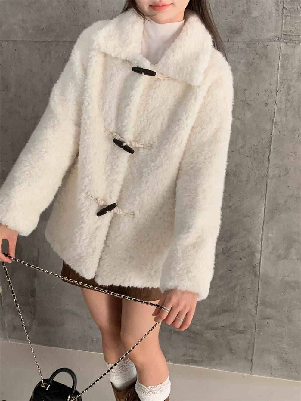 Mid-Length Teddy Fur Toggle Jacket C0045