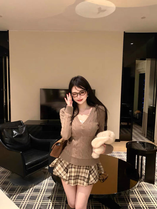 V-Neck Hooded Knitted Pullover for Women C0020