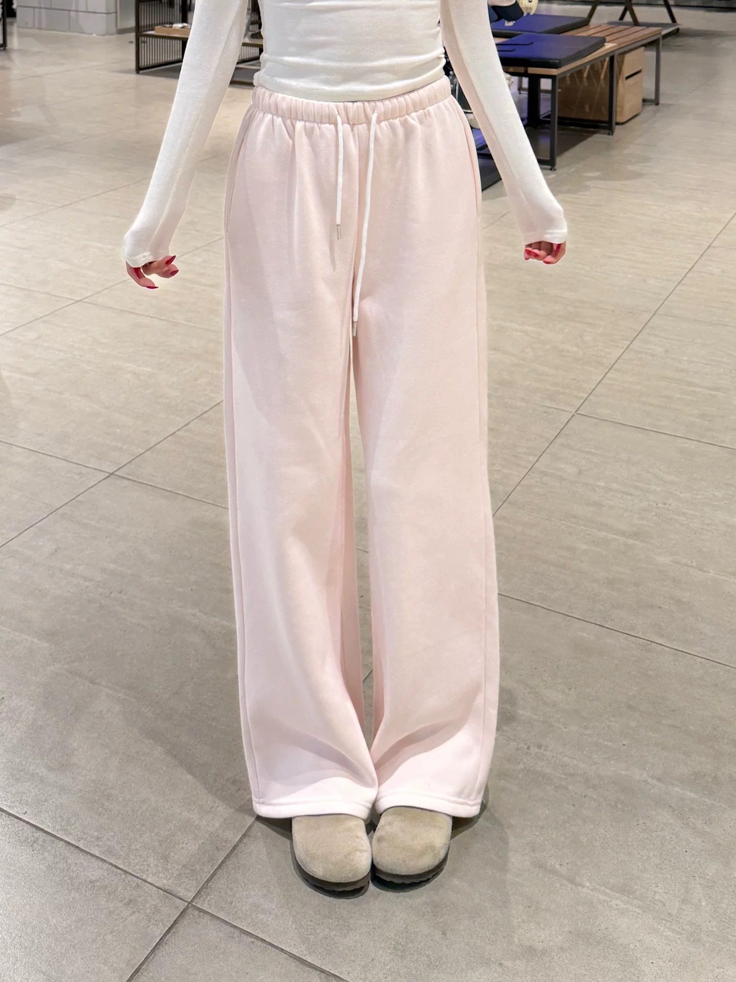 Women’s Relaxed Drawstring Wide-Leg Pants C0024