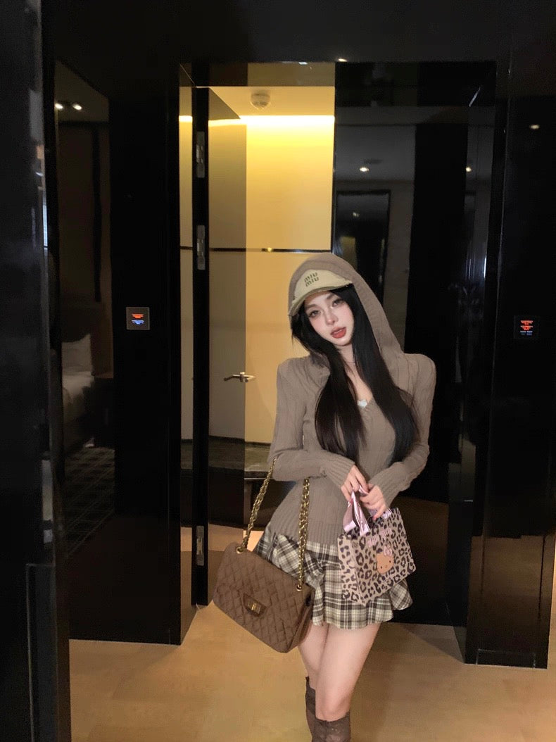 V-Neck Hooded Knitted Pullover for Women C0020