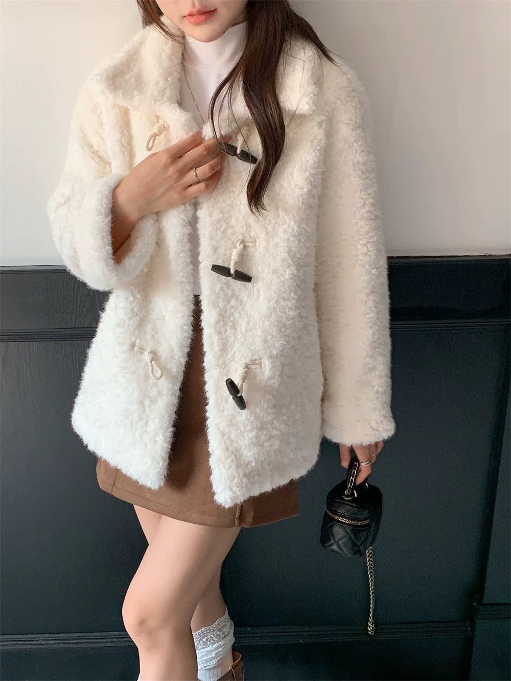 Mid-Length Teddy Fur Toggle Jacket C0045