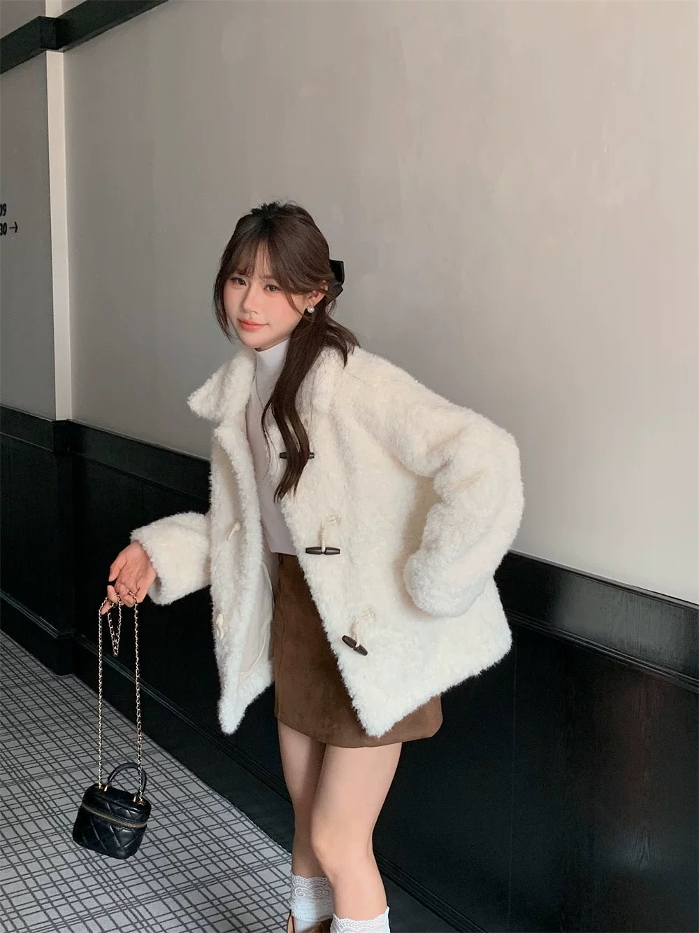 Mid-Length Teddy Fur Toggle Jacket C0045