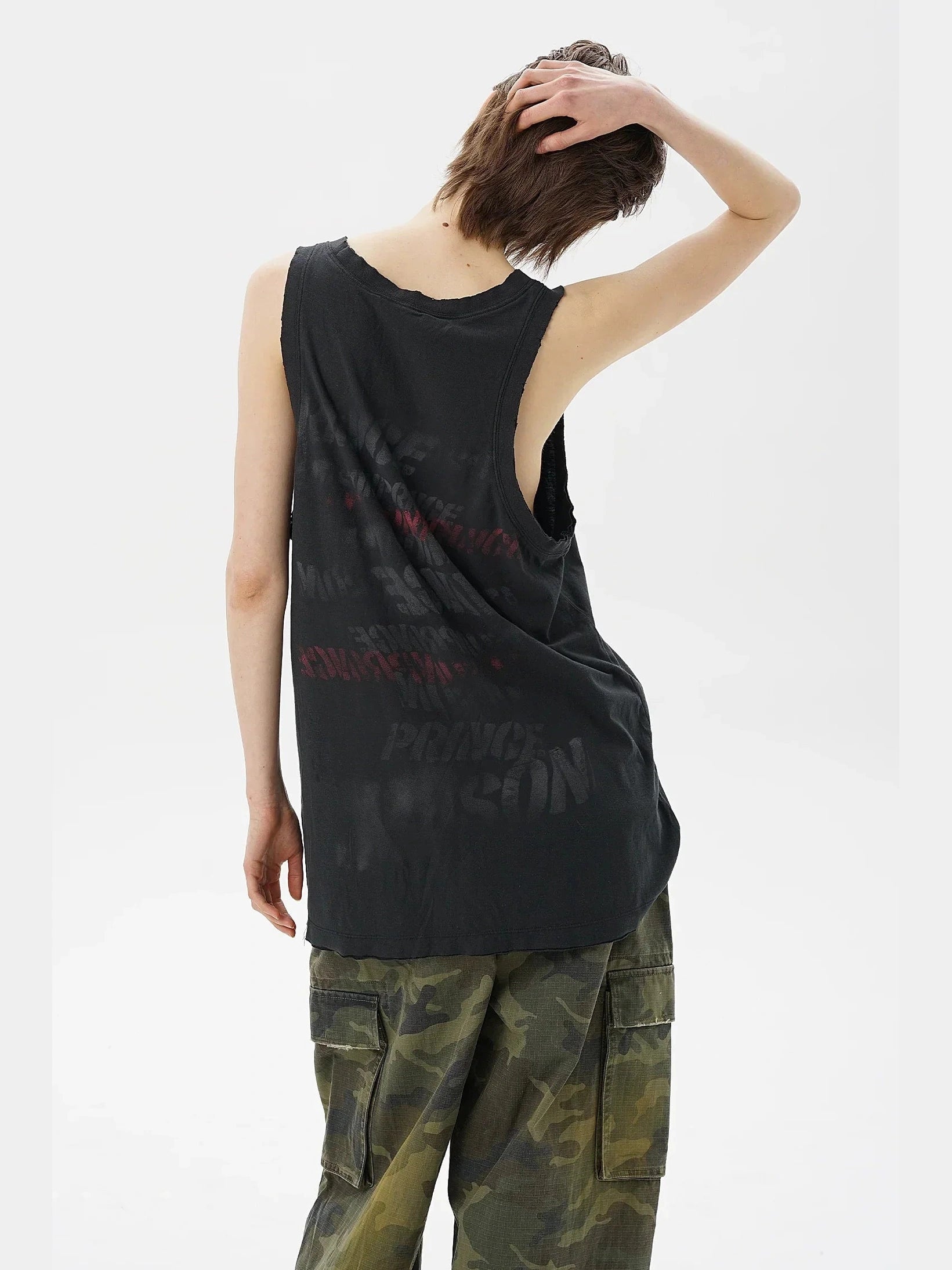 Tagged Graffiti-Print Sleeveless Top  f0402