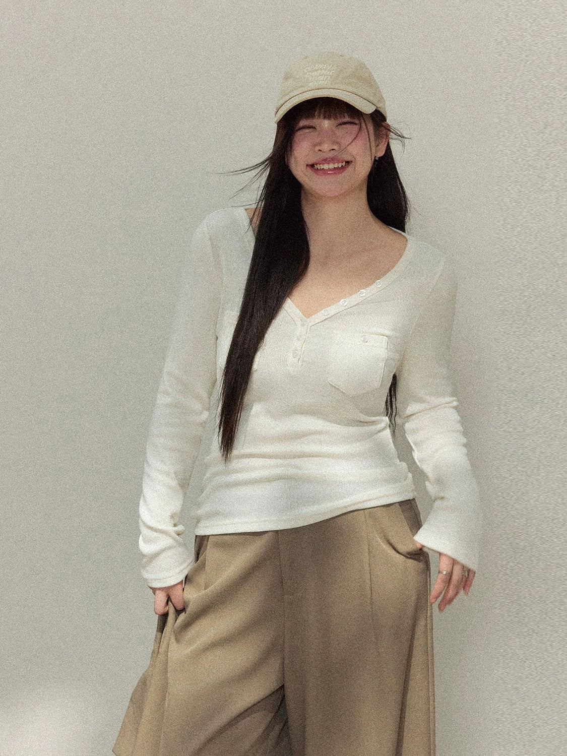 Korean Lazy Style Slim Knitted V-Neck T-Shirt C0229