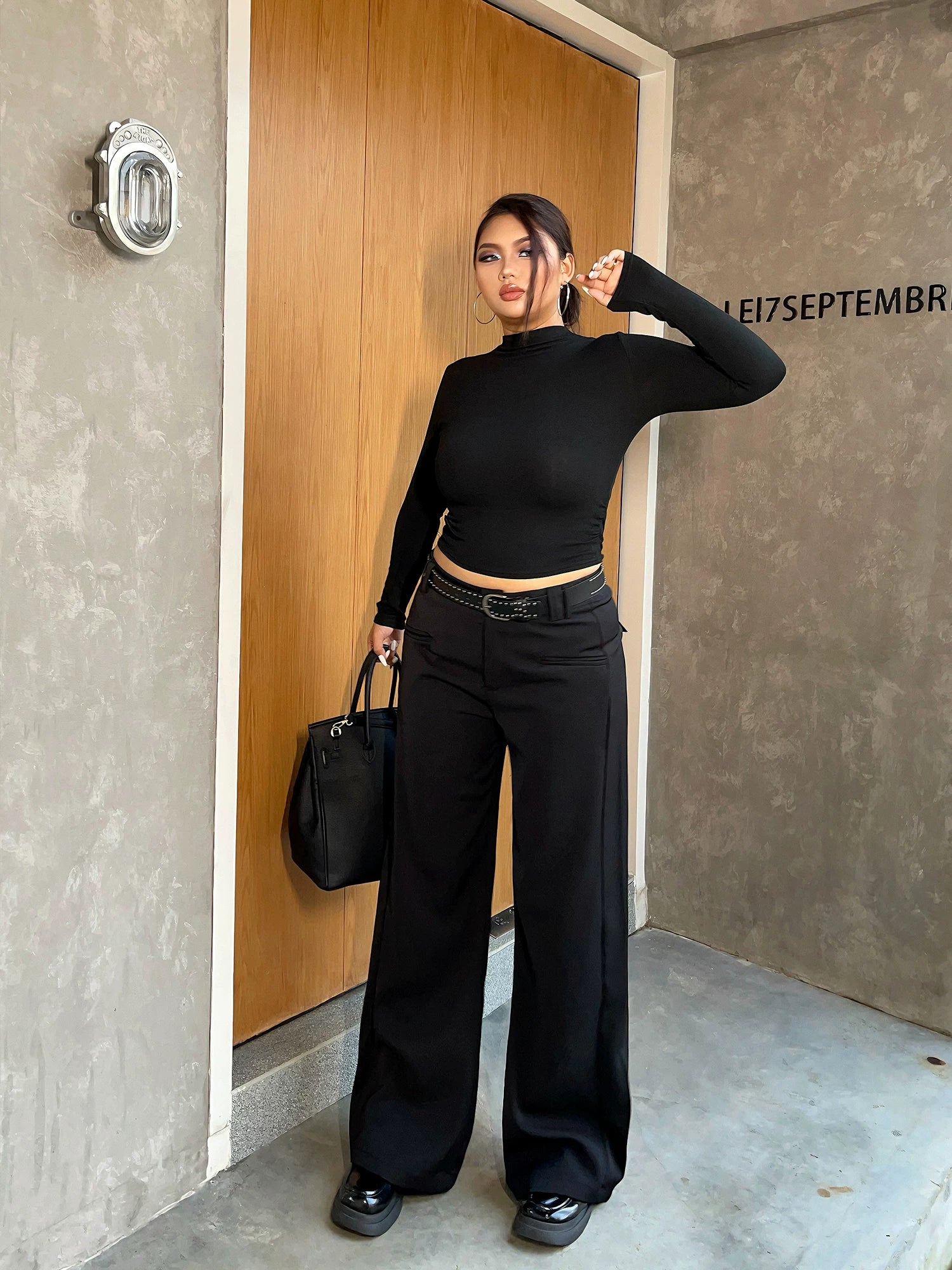 Black straight slacks FE0454