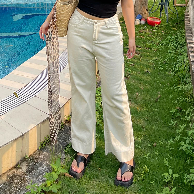 White nine-point jeans FE0495