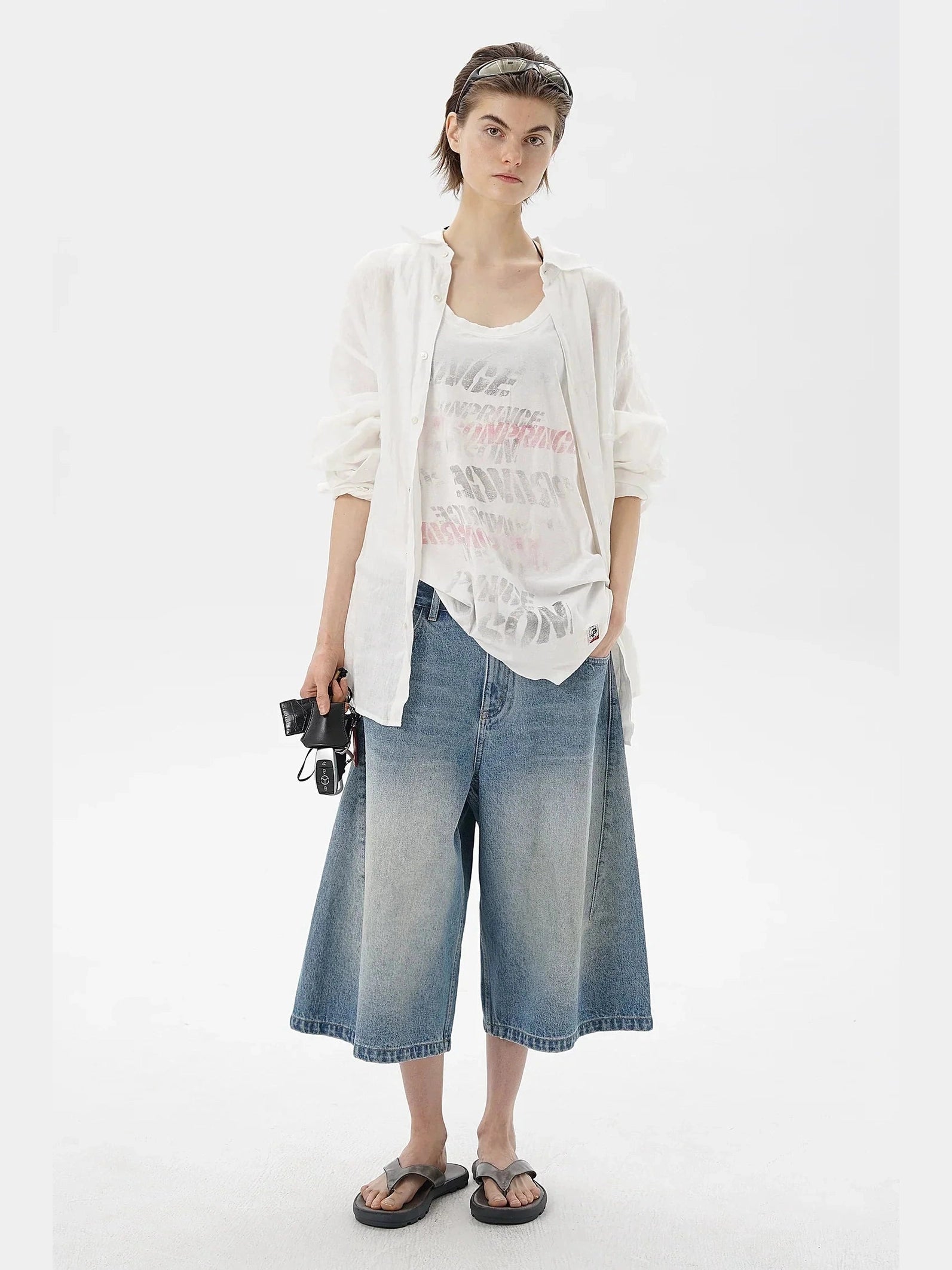 Tagged Graffiti-Print Sleeveless Top  f0402