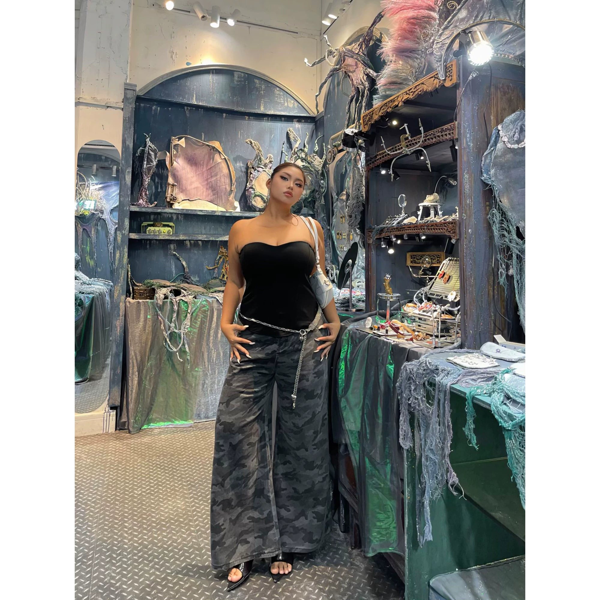 Spice girl camo tooling wide-leg jeans FE0477