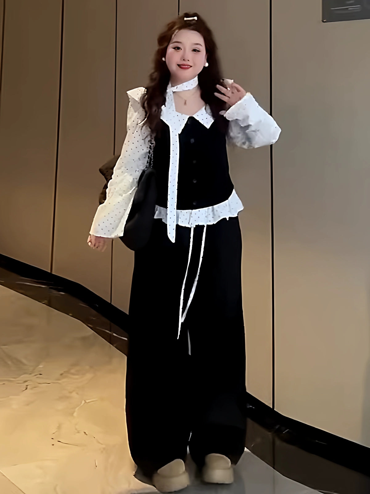 Large size polka dot streamer top B0248