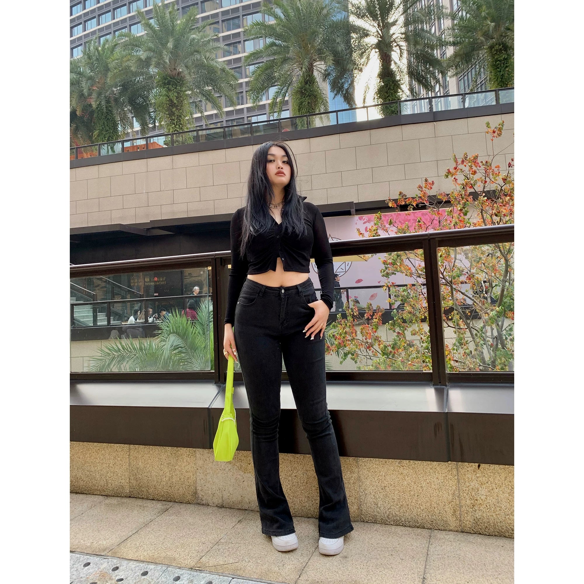 Black micro-flared jeans FE0466