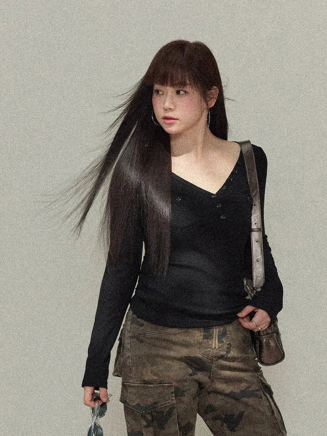 Korean Lazy Style Slim Knitted V-Neck T-Shirt C0229