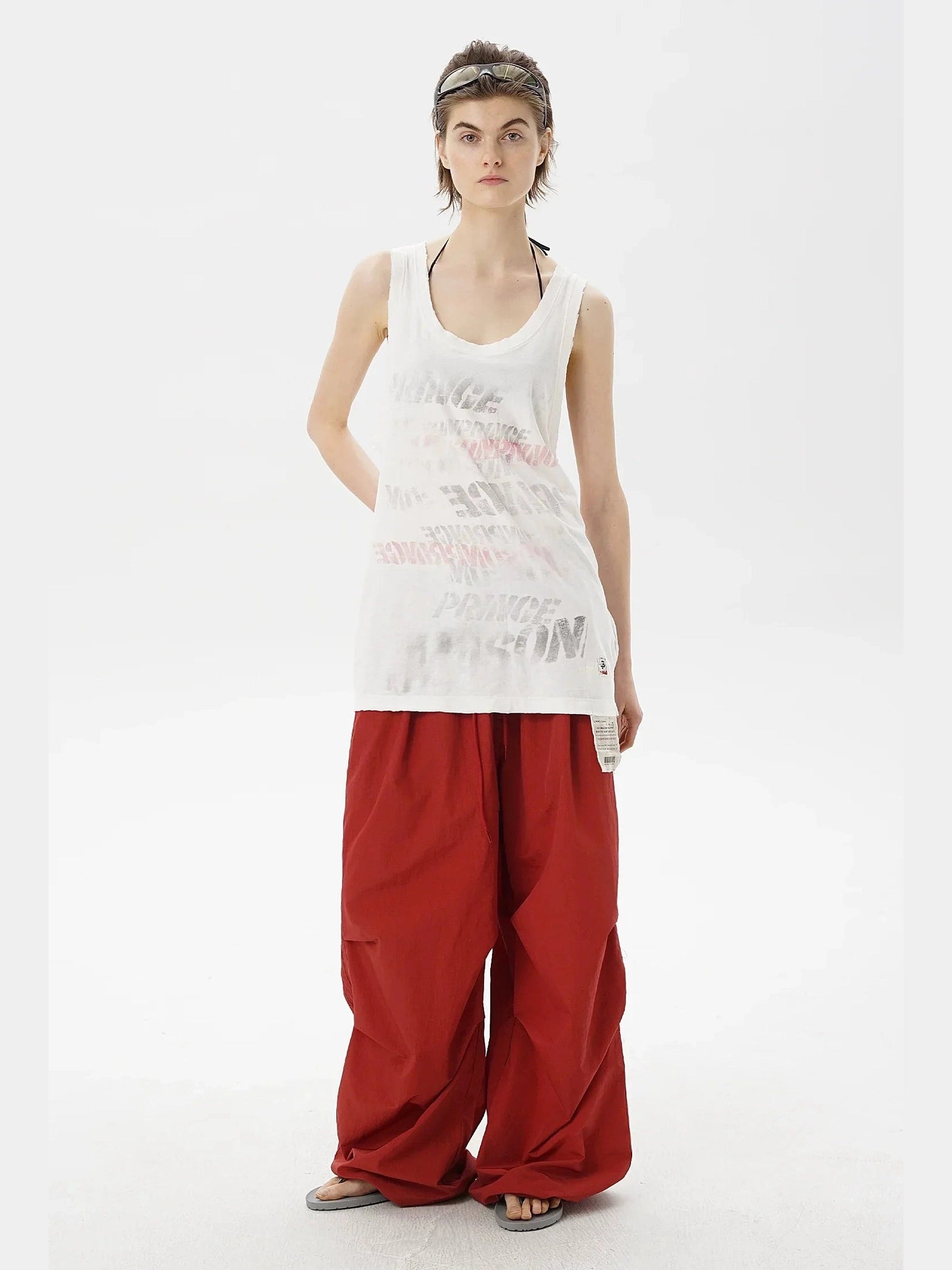 Tagged Graffiti-Print Sleeveless Top  f0402