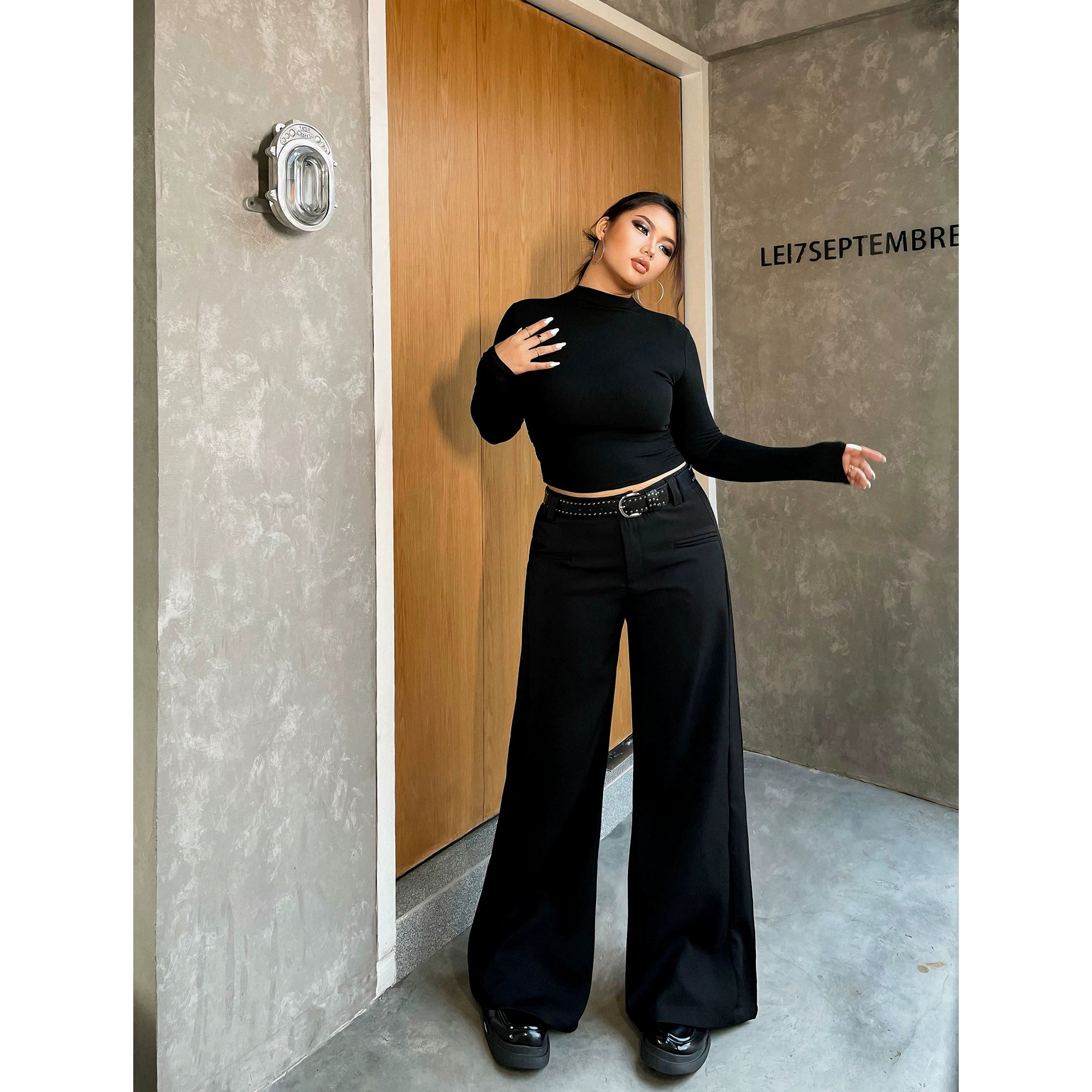 Black straight slacks FE0454