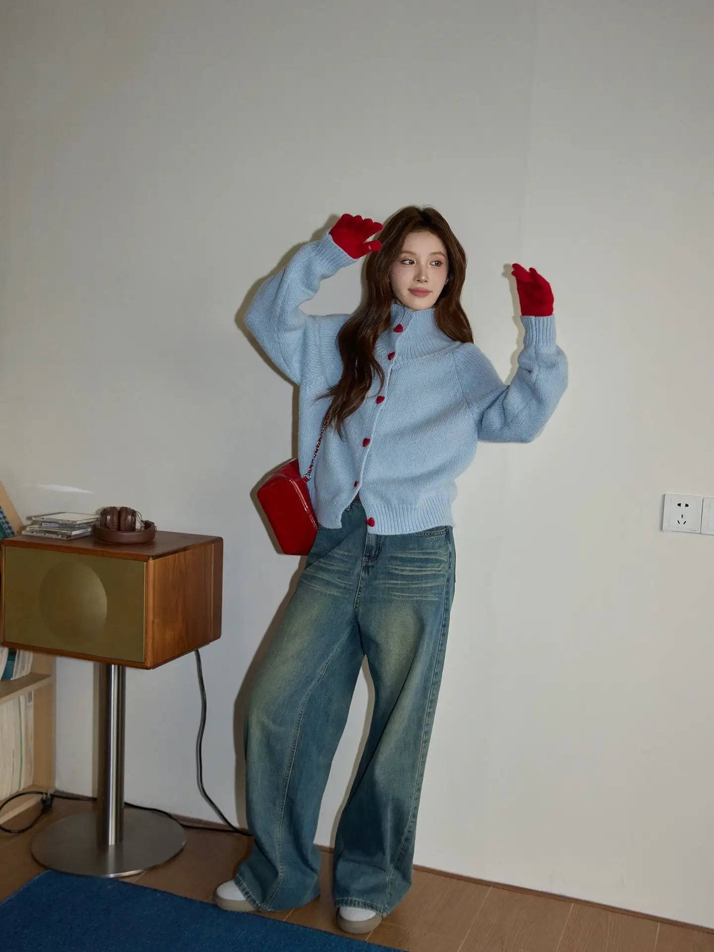 Heart-Button Knit Cardigan f0345