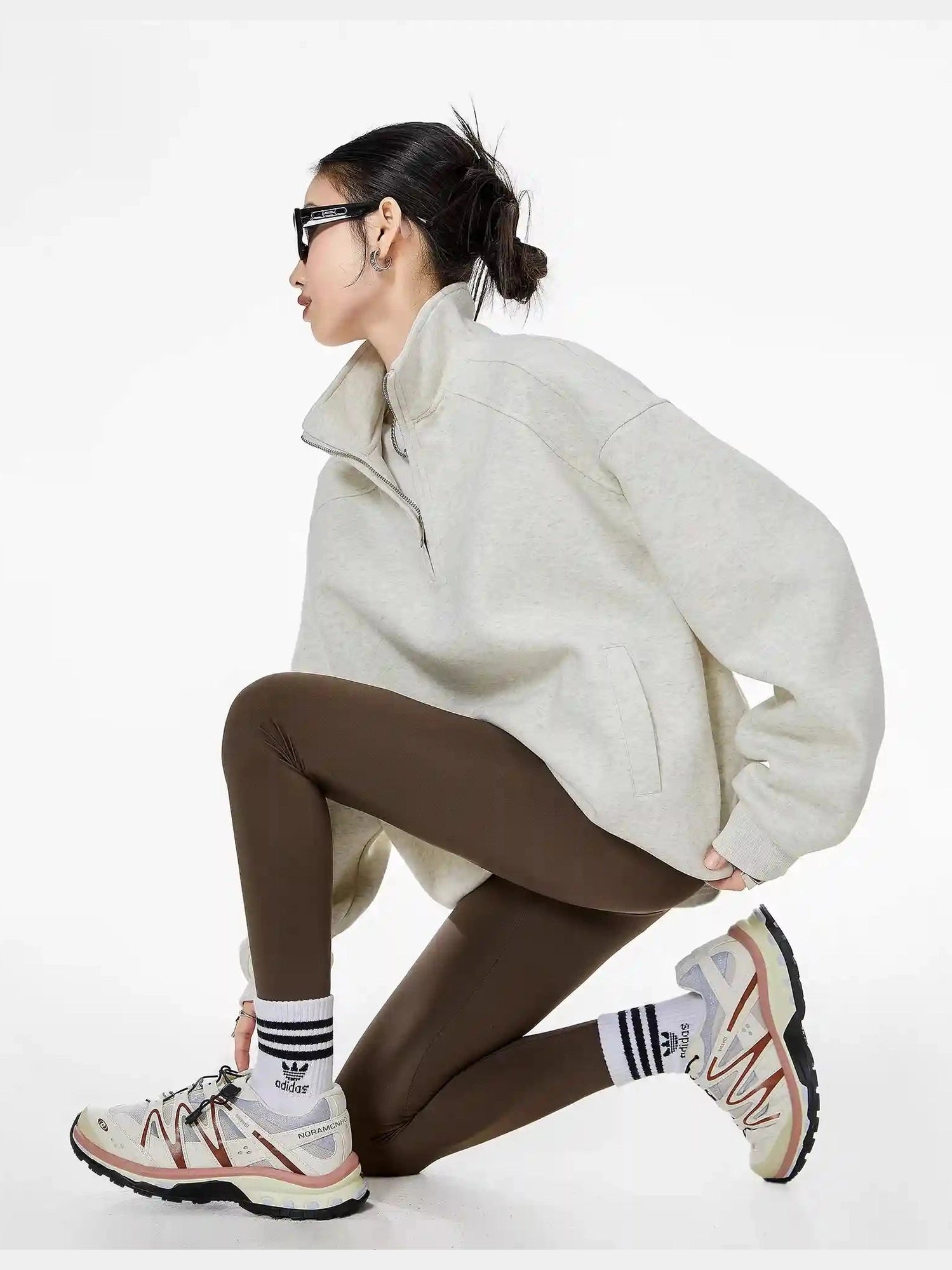 Half-Zip Stand Collar Sweatshirt with Relaxed Fit  f0368