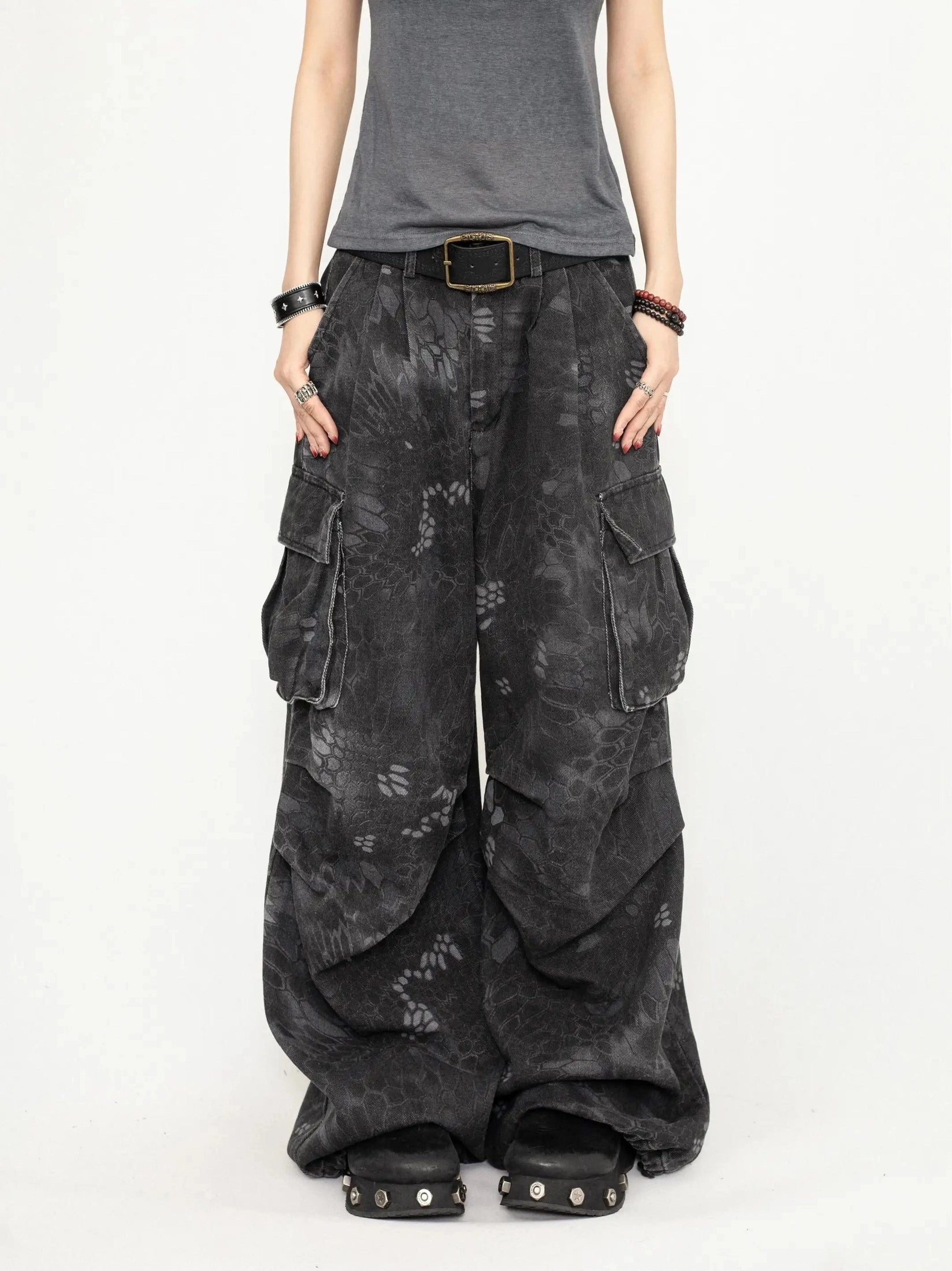 Snake Print Camo Cargo Pants  f0397